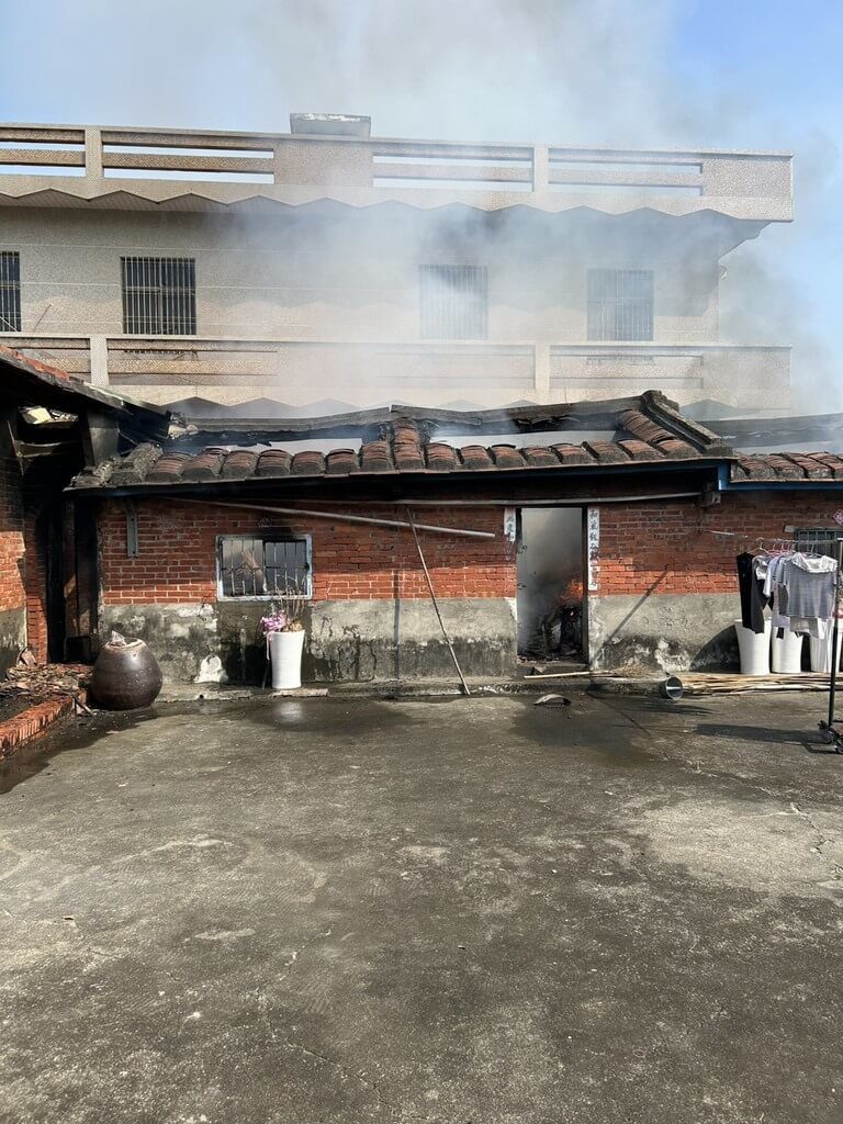 高雄田寮區平房雜物間起火 9旬老翁明顯死亡 高雄田寮區平房雜物間起火 9旬老翁明顯死亡