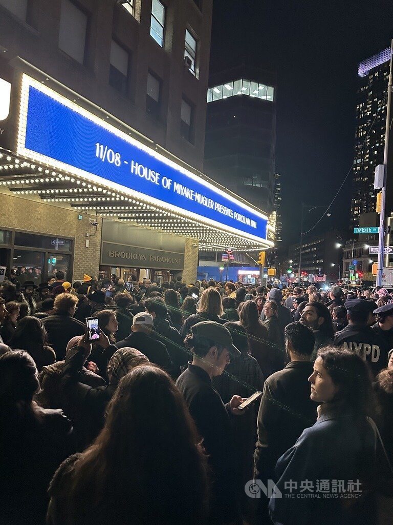 華爾街重金打壓不成 曼達尼靠年輕人改變紐約政治 華爾街重金打壓不成 曼達尼靠年輕人改變紐約政治