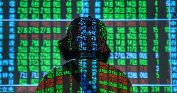 台股開低走低挫逾500點 失守27000點 台股開低走低挫逾500點 失守27000點