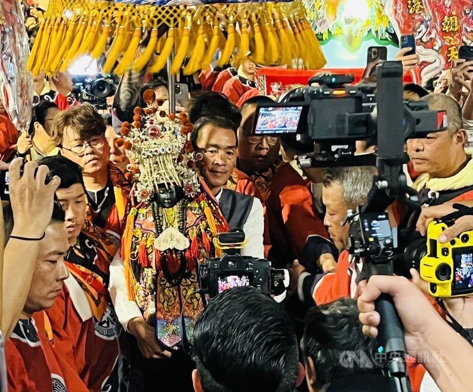 北港朝天宮黑面三媽睽違百年台南會香 市區大遶境 北港朝天宮黑面三媽睽違百年台南會香 市區大遶境