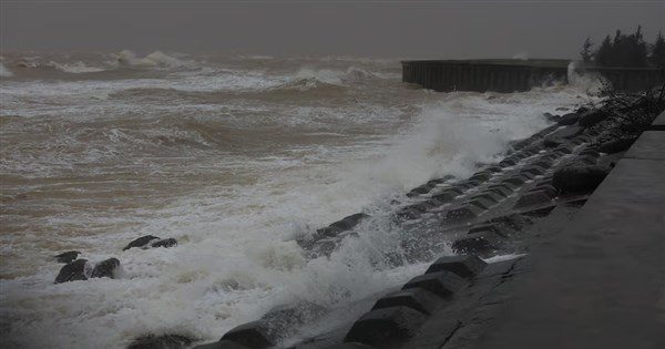 颱風海鷗肆虐越南 菲律賓罹難增至188人 颱風海鷗肆虐越南 菲律賓罹難增至188人