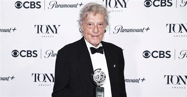 英編劇史托巴德88歲過世 寫莎翁情史奪奧斯卡最佳劇本 | 娛樂 | 中央社 CNA 英編劇史托巴德88歲過世 寫莎翁情史奪奧斯卡最佳劇本 | 娛樂 | 中央社 CNA