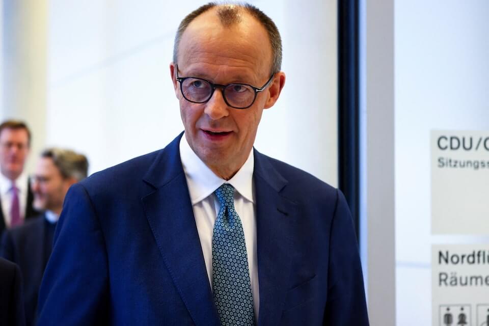 內鬥、政策停頓、民調下滑 德總理上台半年危機湧現 內鬥、政策停頓、民調下滑 德總理上台半年危機湧現