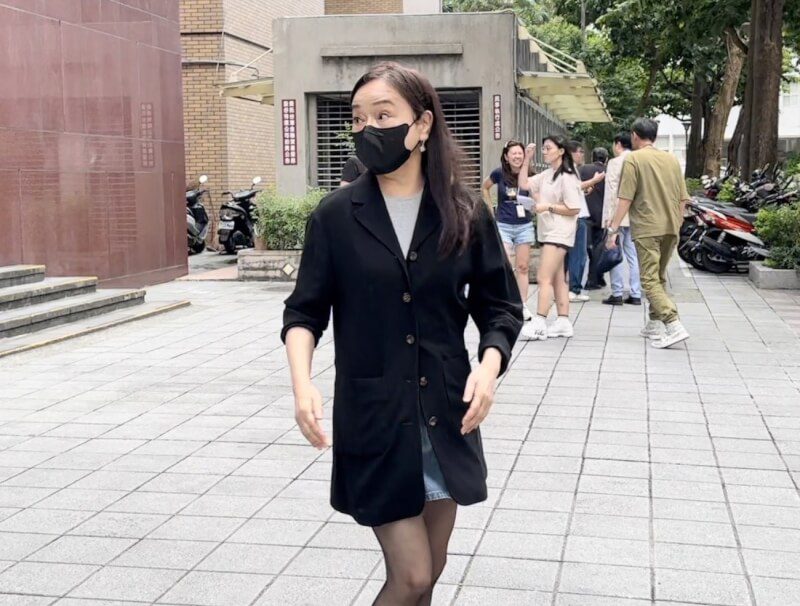 媒體人周玉蔻（前）。（中央社檔案照片）