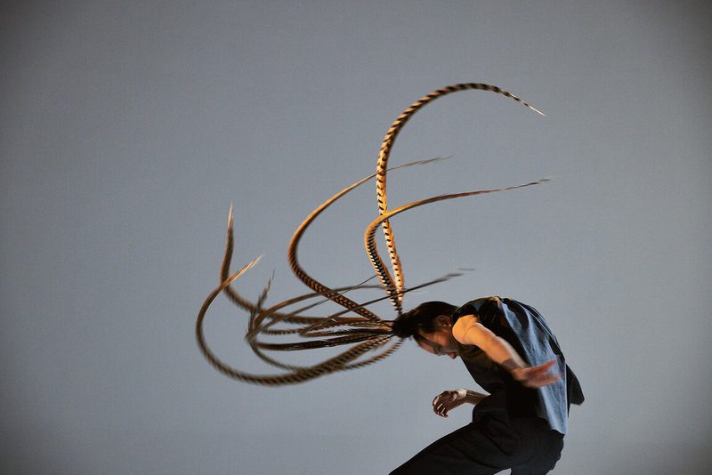 獲得多個國際獎項的翃舞作品「羽人」，在加拿大演出4場，獲得高度評價。（翃舞提供）中央社記者程愛芬溫哥華傳真　114年12月1日