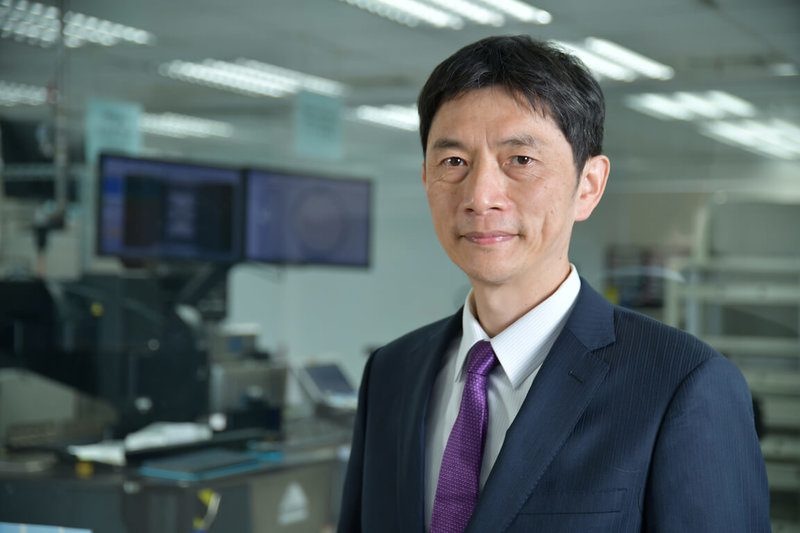 工研院電子與光電系統研究所所長張世杰表示，目前只有資料中心此類遠距傳輸使用矽光子，中短距仍採銅線；但因應未來銅線傳輸仍有極限，矽光子傳輸技術仍有機會再精進，進而取代銅線。（工研院提供）中央社記者潘智義傳真　　114年11月29日