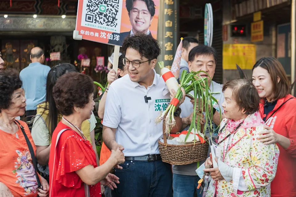女兒許願去寶可夢樂園 沈伯洋預告九月推新戰法:把麥克風交給市民、我是配角 女兒許願去寶可夢樂園 沈伯洋預告九月推新戰法:把麥克風交給市民、我是配角